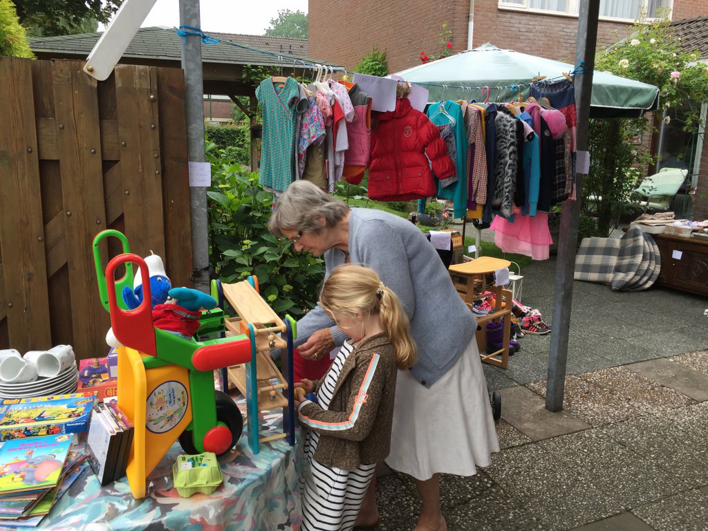 Garagesale (9)